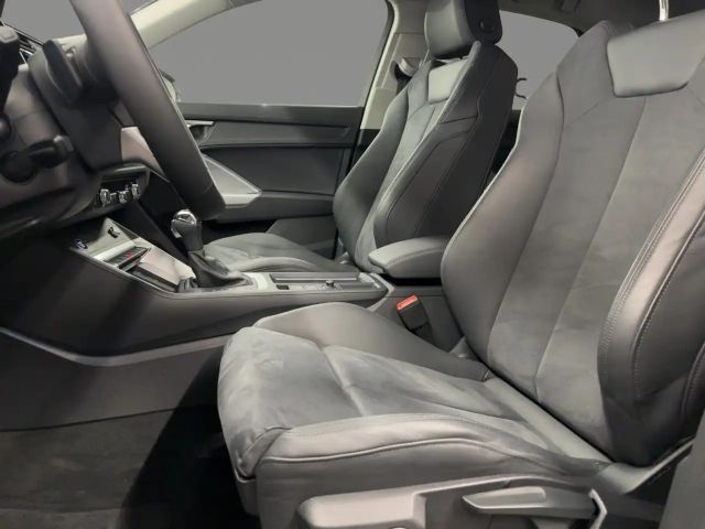 Audi Q3 35 TFSI S-Line
