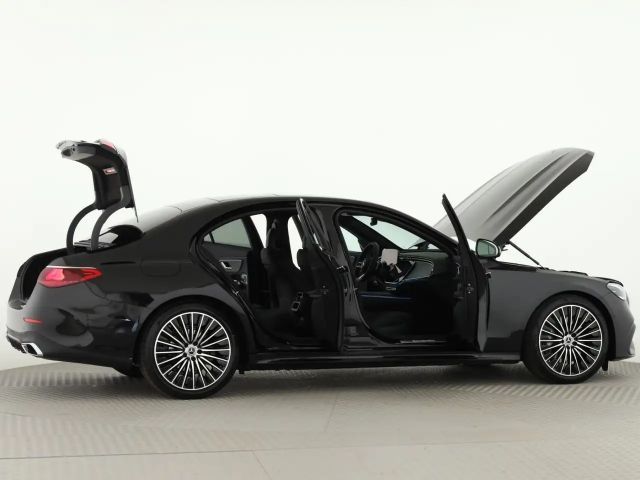 Mercedes-Benz E 220 E 220 d Sedan