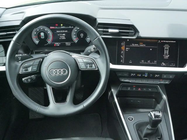 Audi A3 30 TFSI Sedan