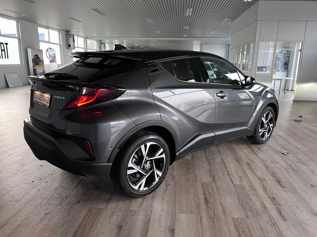 Toyota C-HR 5-deurs Bi-Tone Team D