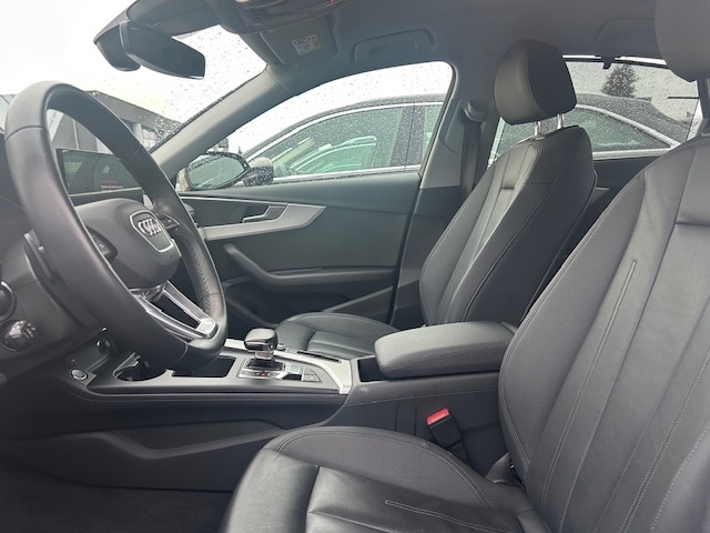 Audi A4 40 TDI Quattro S-Tronic Sedan