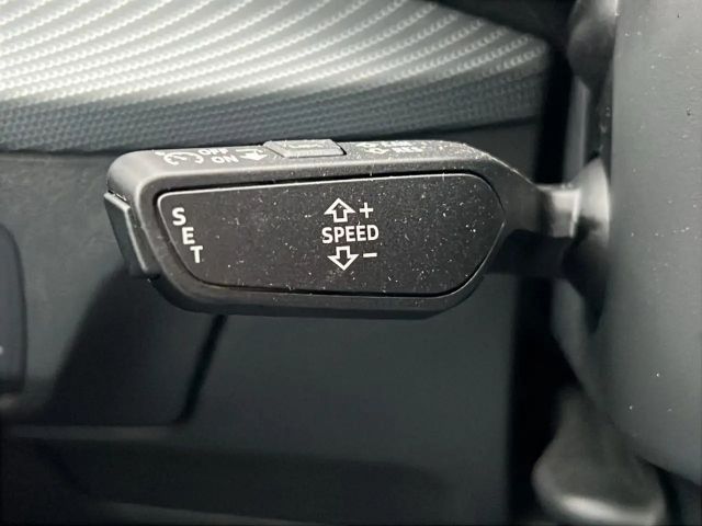 Audi Q2 35 TFSI S-Line