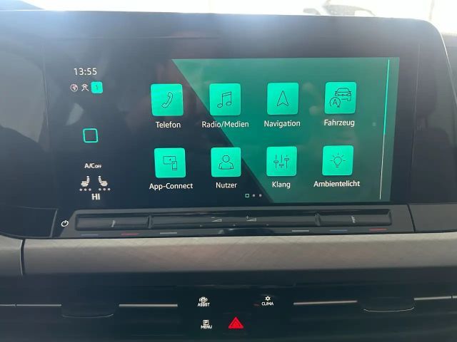 Volkswagen Golf Life Variant