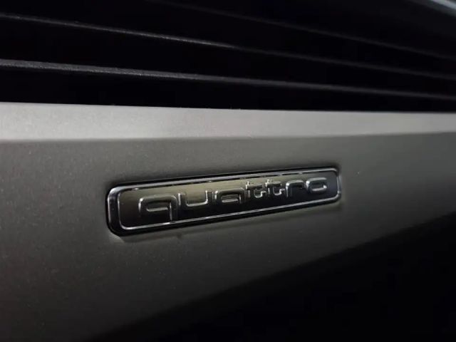 Audi A4 45 TFSI Avant Quattro