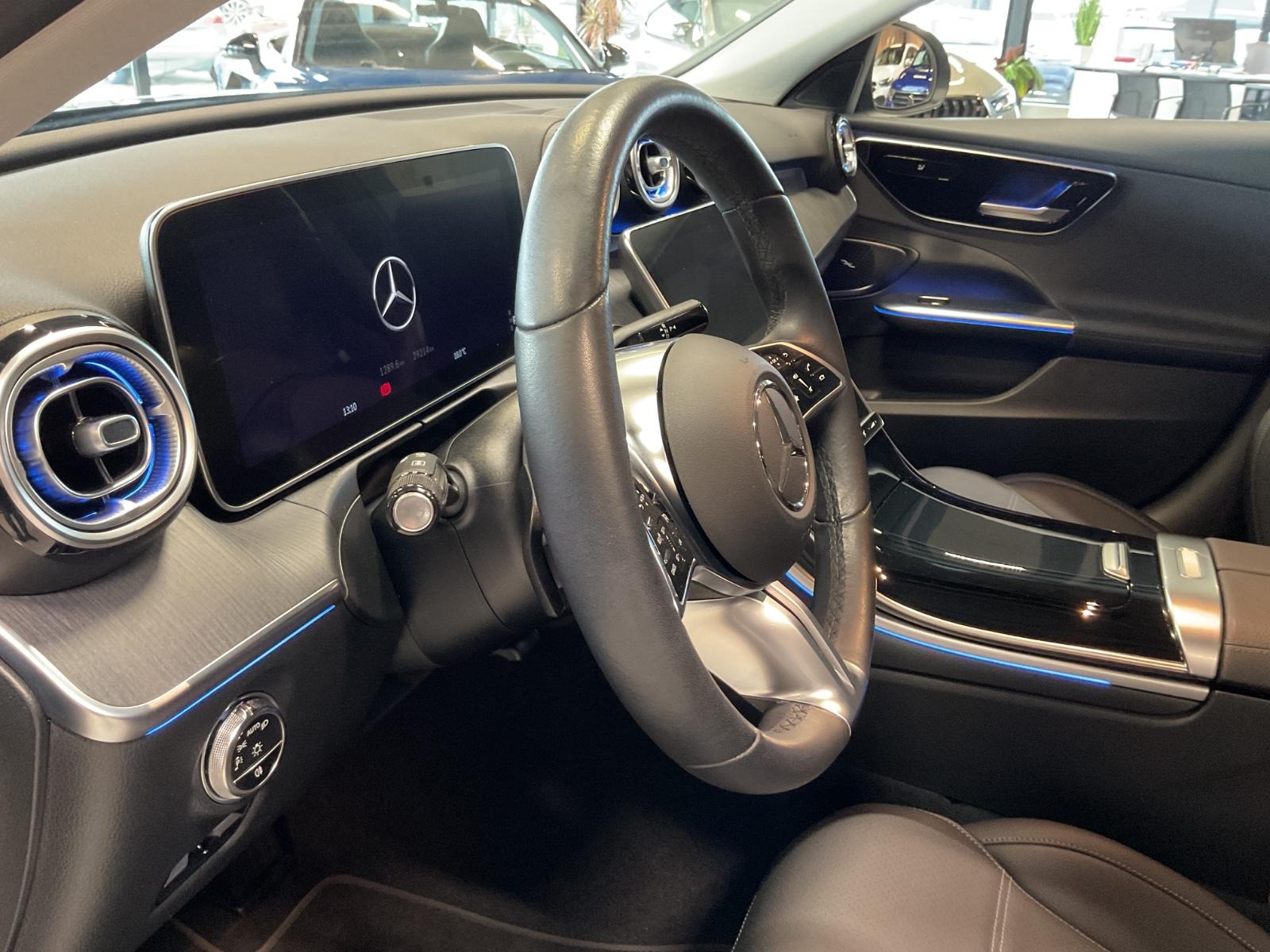 Mercedes-Benz C 200 AVANTGARDE Sedan