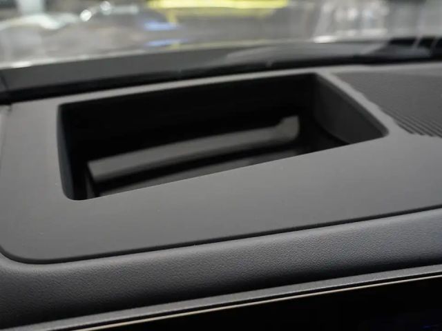 BMW 520 520i M-Sport Sedan