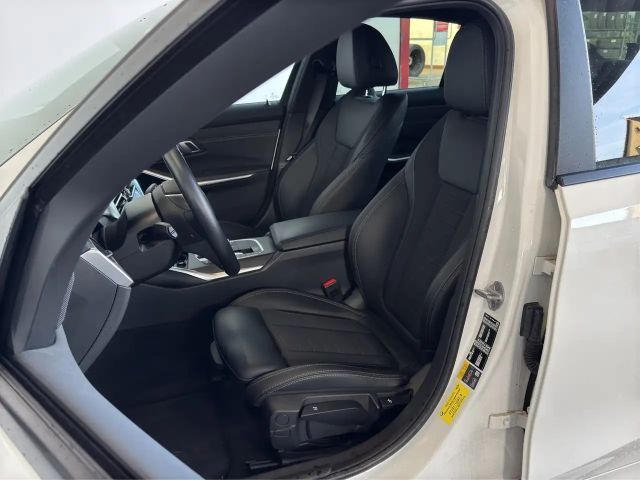 BMW 320 320e Advantage pakket Sedan