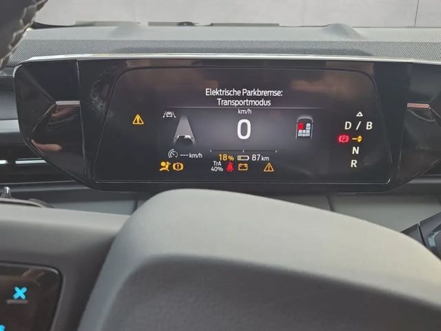 Ford Explorer Extended range RWD