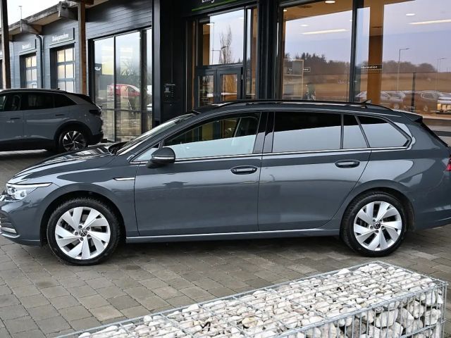 Volkswagen Golf DSG Style Variant