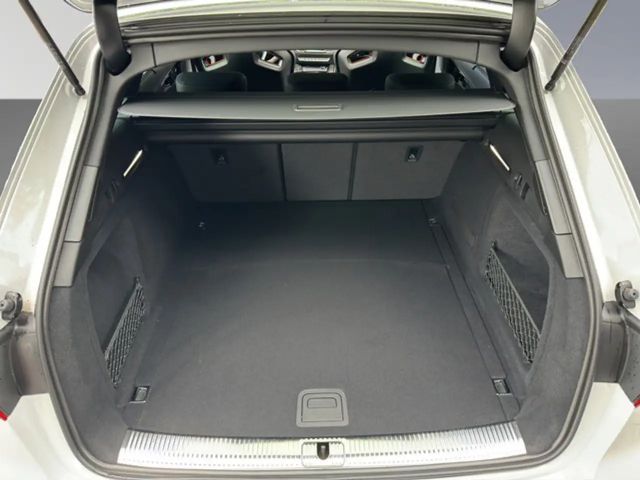 Audi RS4 Avant Quattro