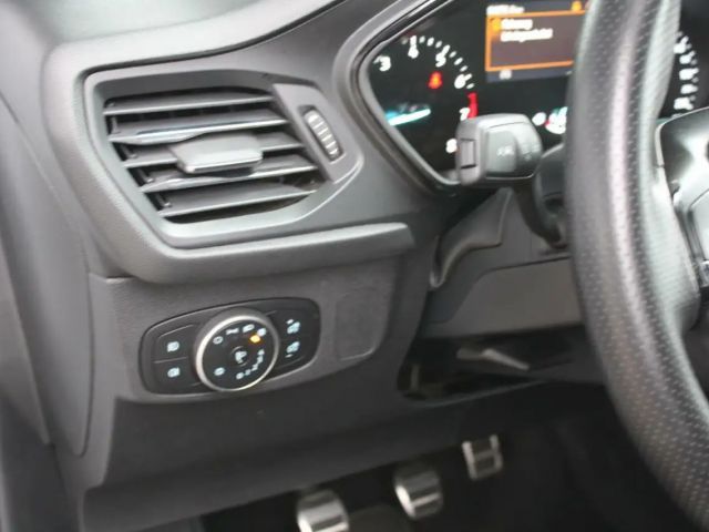 Ford Focus ST Line Wagon