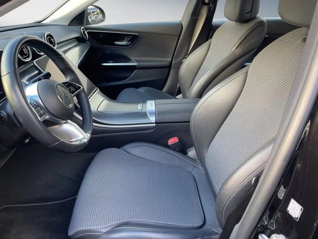 Mercedes-Benz C 200 AVANTGARDE Sedan