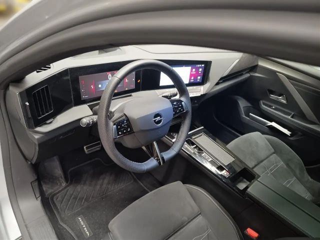 Opel Astra Sports Tourer Ultimate