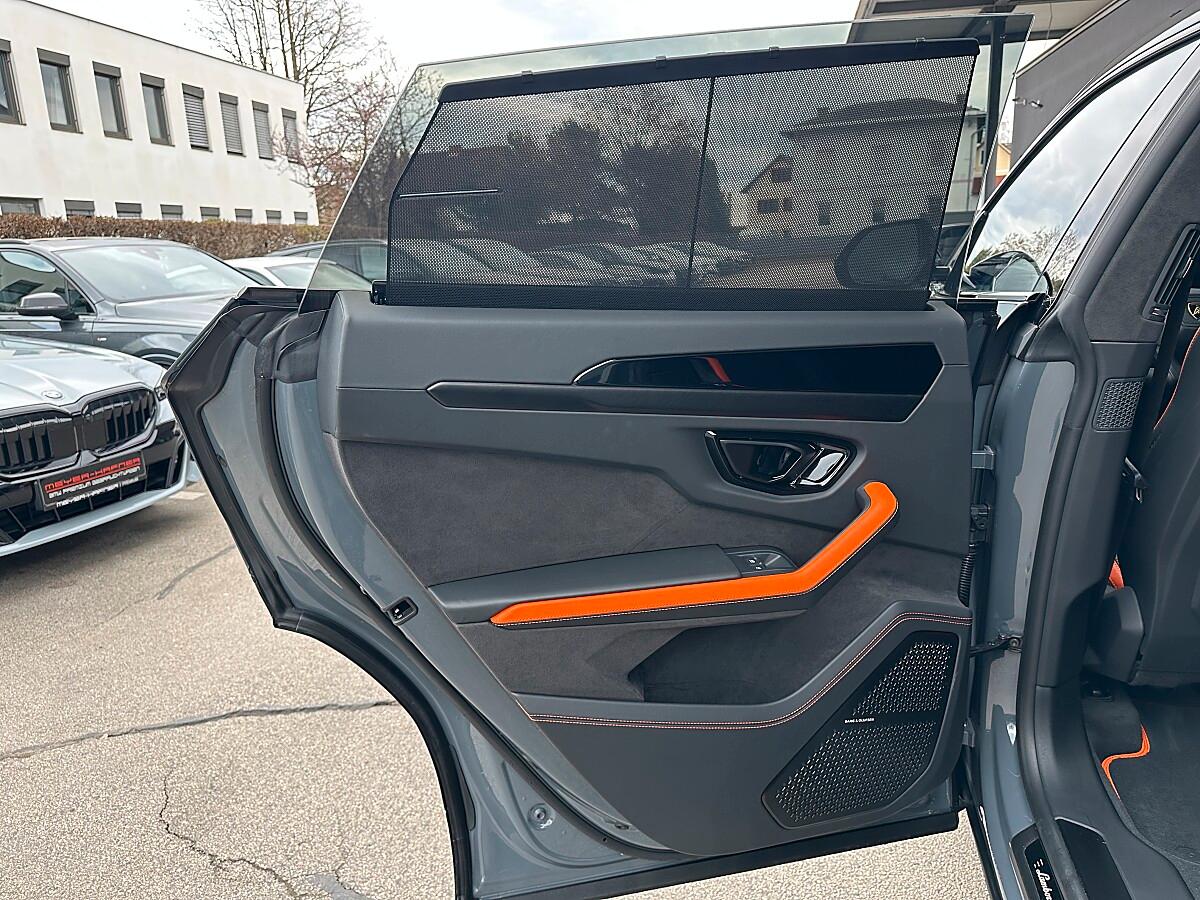 Lamborghini Urus URUS SE