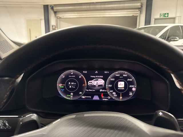 Cupra Formentor 1.5 e-HYBRID Navi Digitales Cockpit LED Sperrdiff. ACC Mehrzonenklima Fahrerprofil