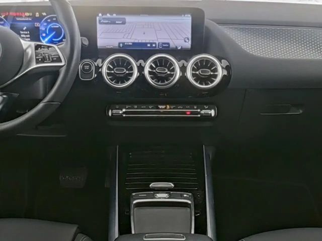 Mercedes-Benz EQA 300 Advanced