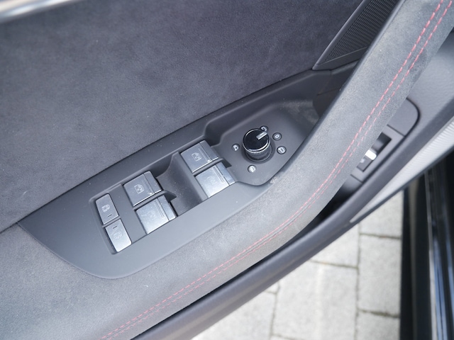 Audi A6 e-tron Avant Performance Quattro