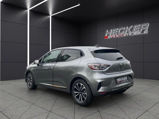 Renault Clio E-Tech Hybrid Techno