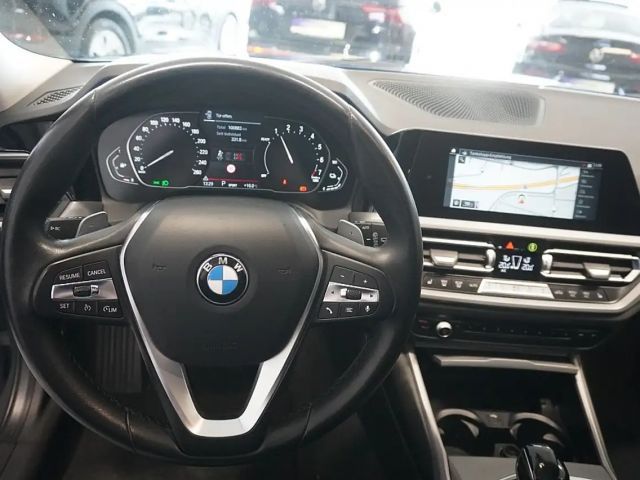 BMW 330 330e Touring xDrive