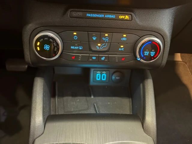 Ford Focus Cool & Connect