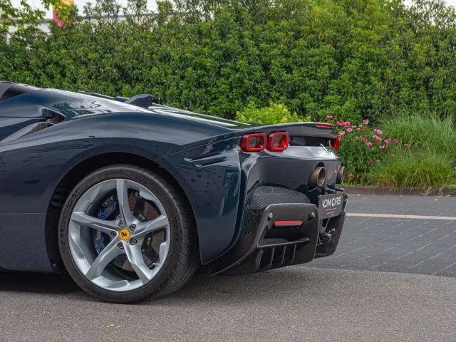 Ferrari SF90 Spider