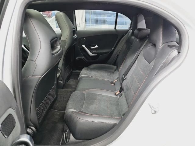 Mercedes-Benz A 200 AMG Line