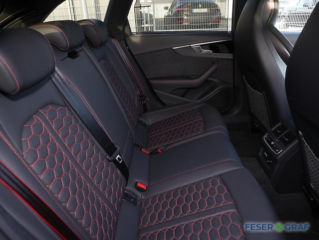 Audi RS4 Avant Quattro