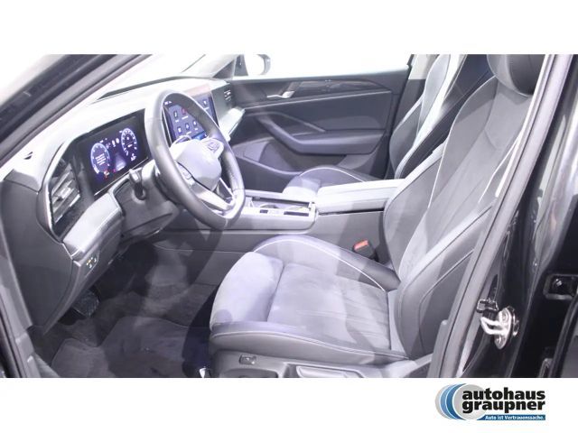 Volkswagen Passat 1.5 eTSI Business DSG Variant