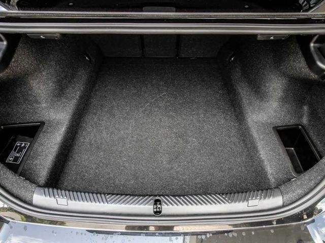 BMW 520 520i M-Sport Sedan