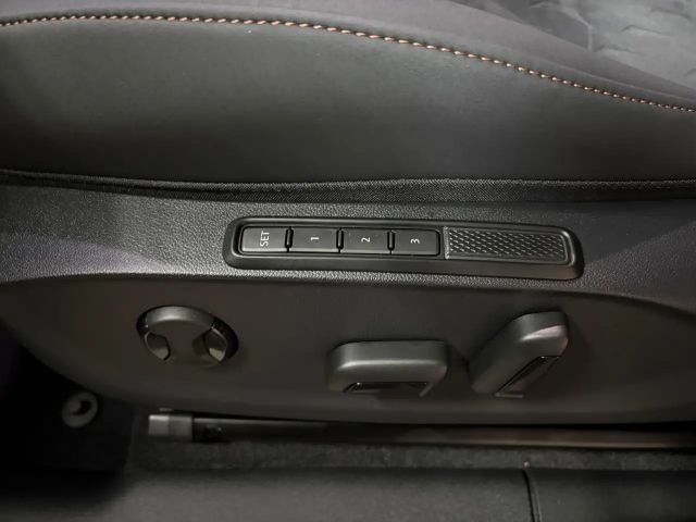 Cupra Terramar 1.5 e-Hybrid VZ