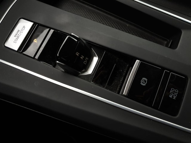 Volkswagen Golf 1.5 eTSI DSG IQ.Drive Style