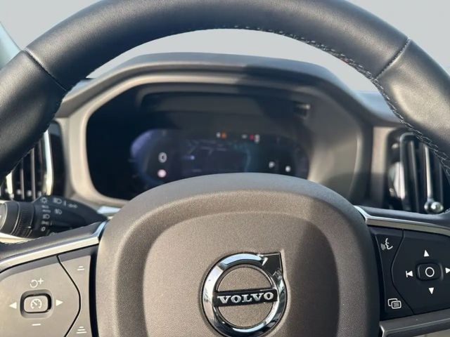 Volvo XC60 AWD Core