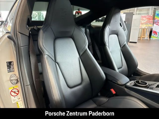 Porsche 992 Carrera Coupé