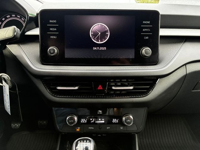 Skoda Fabia FABIA 95PS 5-Gang*PDC*SHZ*SmartLink*Allwetter