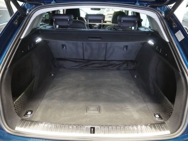 Audi e-tron Business Quattro