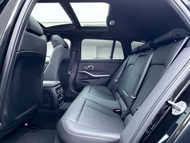 BMW 320 320d M-Sport Touring xDrive