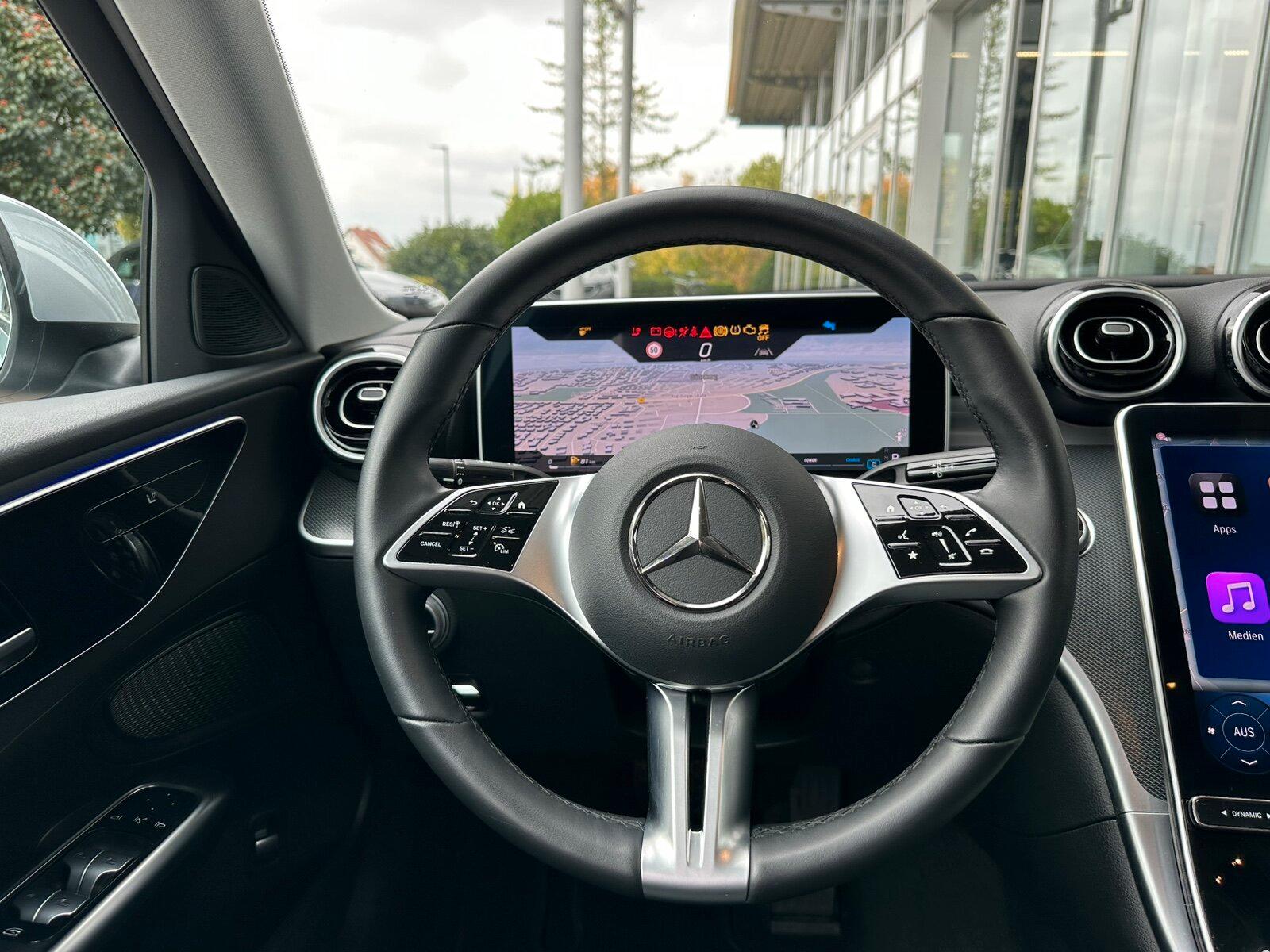 Mercedes-Benz C 200 AVANTGARDE Sedan