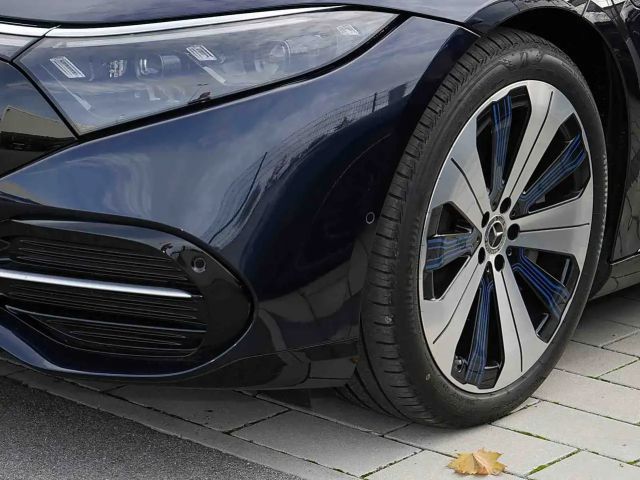 Mercedes-Benz EQS Sedan