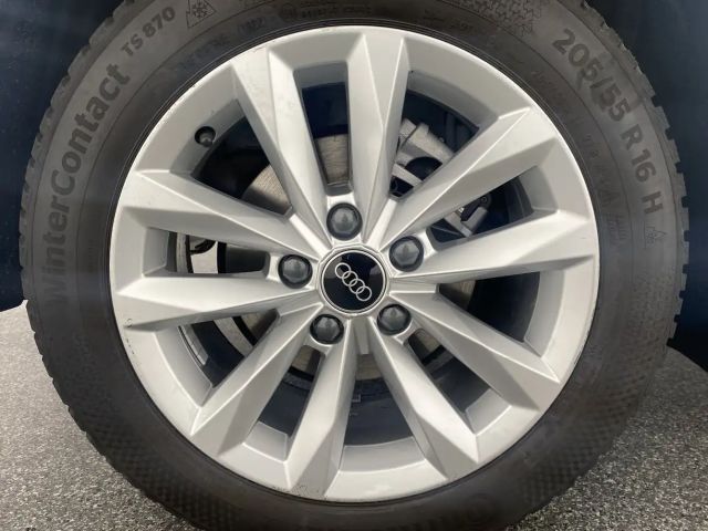 Audi A3 30 TFSI Sedan