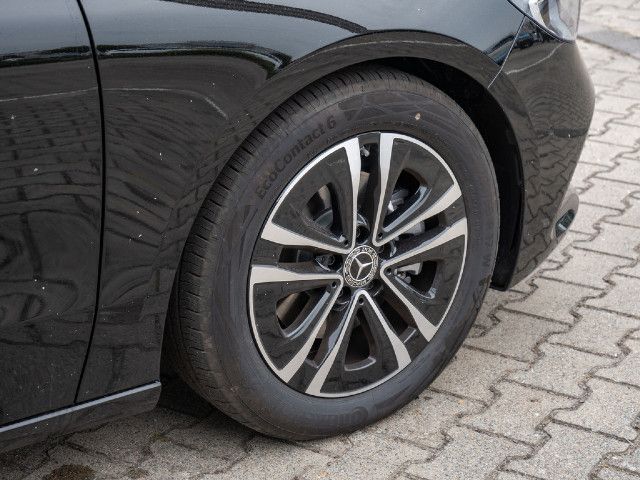 Mercedes-Benz B 180 Sedan