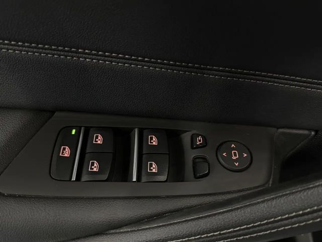 BMW 530 530e M-Sport Sedan xDrive