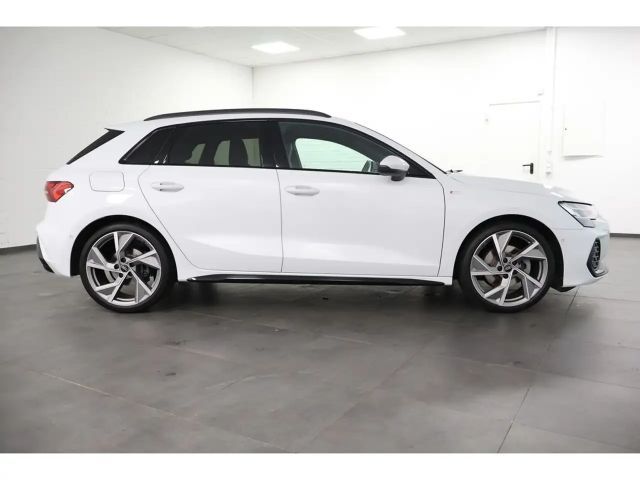 Audi A3 35 TFSI S-Line Sedan Sportback