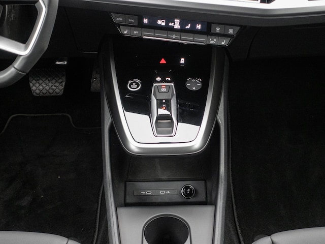 Audi Q4 e-tron SUV 45 e-tron Audi Q4 e-tron