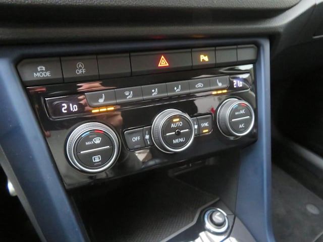 Volkswagen T-Roc T-ROC 2.0    CL   DT085 TDIM6F