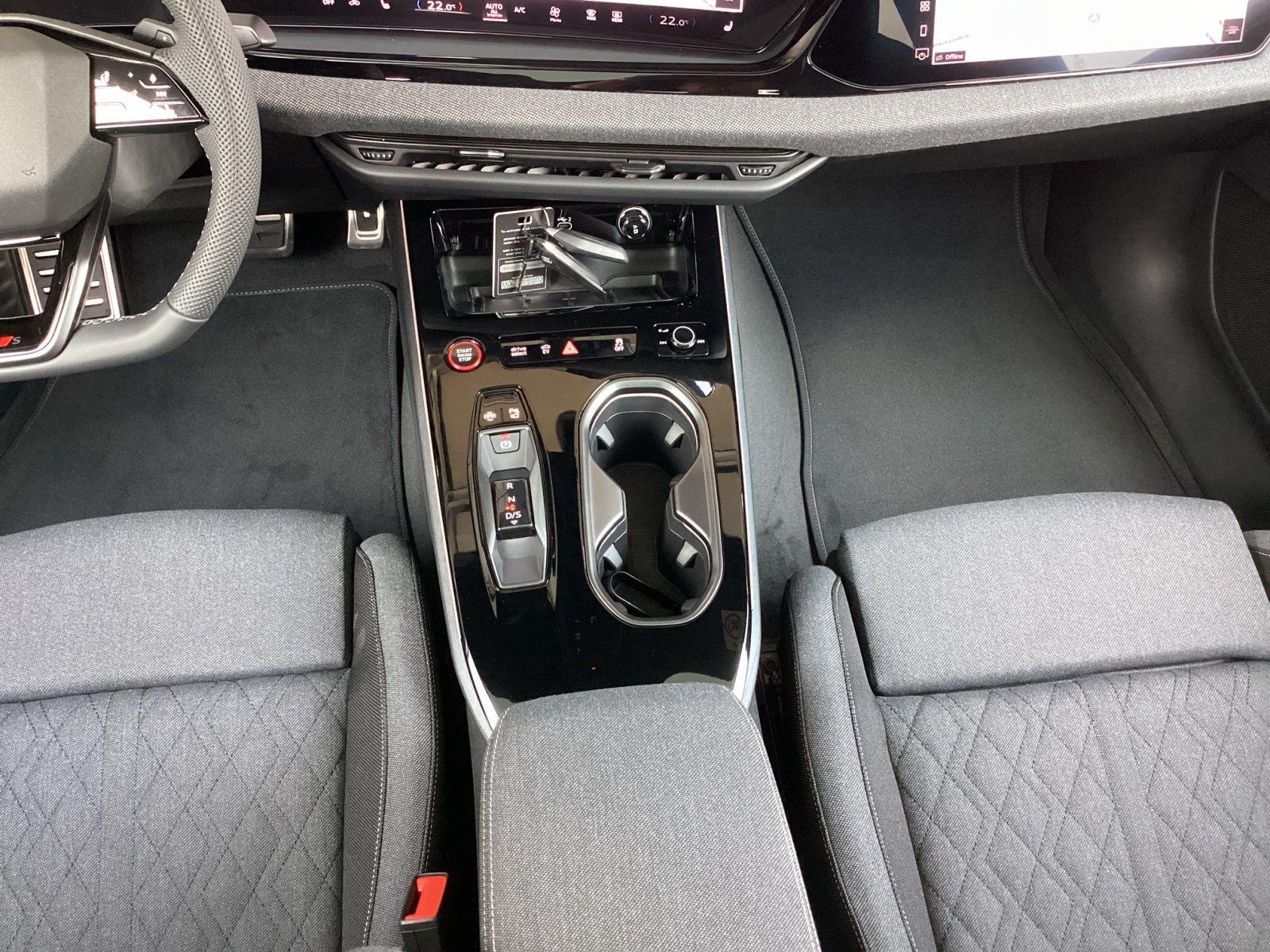 Audi A6 Hybride Quattro S-Tronic Sedan