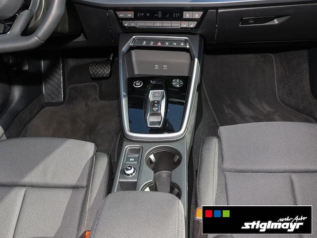 Audi A3 35 TDI S-Line S-Tronic Sedan