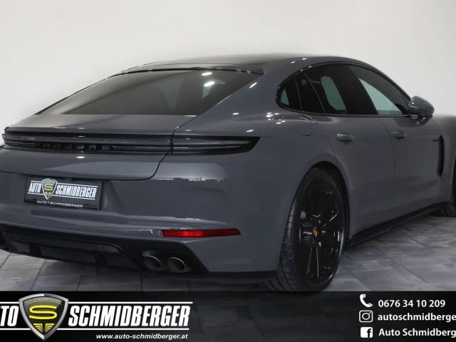 Porsche Panamera 4 E-Hybrid