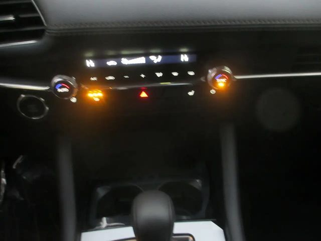 Mazda 3 Exclusive-line