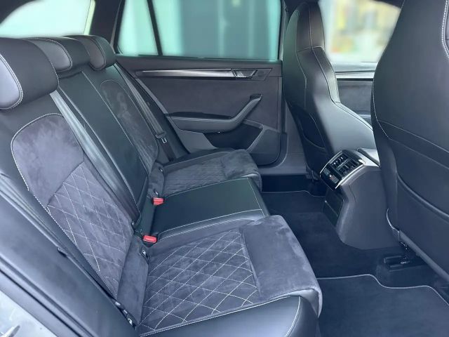 Skoda Superb 2.0 TSI 4x4 Combi Sportline