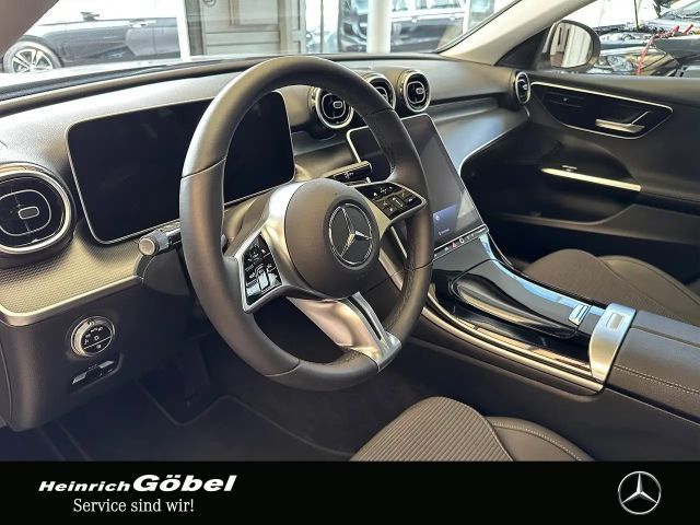 Mercedes-Benz C 200 AVANTGARDE Sedan